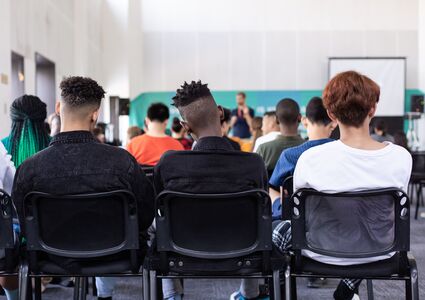 Acesso à tecnologia apresenta desafios no ensino brasileiro