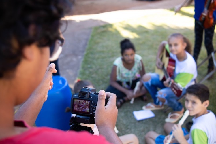 Crianças e adolescentes de Uberlândia-MG participam da Mostra CineOLHAR